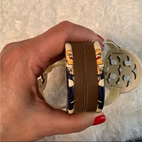 Tory Burch Patent Miller Sandals/Ivory Tea Rose - Picture 4 of 7